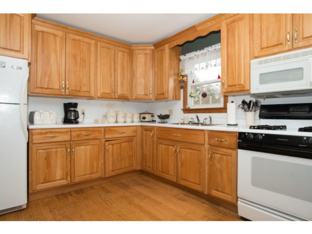 108 Tolend Road Dover, NH 03820 - Photo 4 of 24