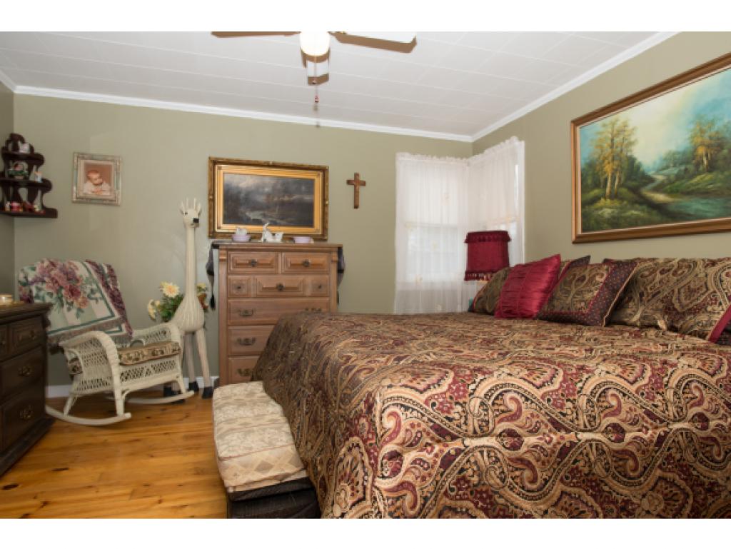108 Tolend Road Dover, NH 03820 - Photo 10 of 24