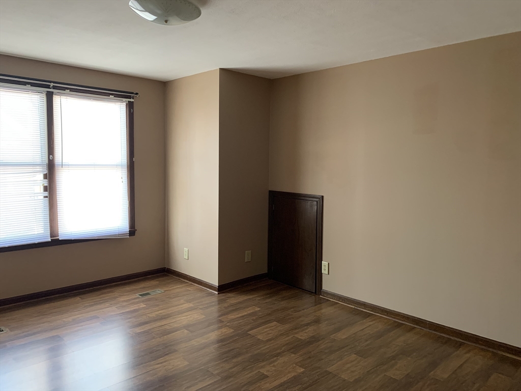 355 Field Street, Unit 1 Fall River, MA 02721 - Photo 4 of 7