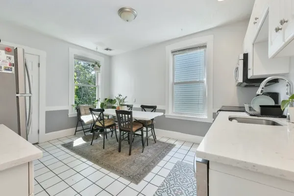 $4,800 | 34-36 Boston Street, Unit 3, Boston, MA 02127