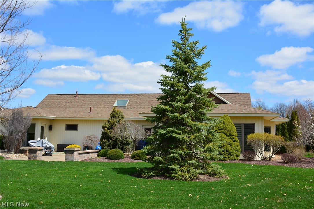 9096 Gatestone Road North Ridgeville, OH 44039 - Photo 2 of 9 Gallery Image 2