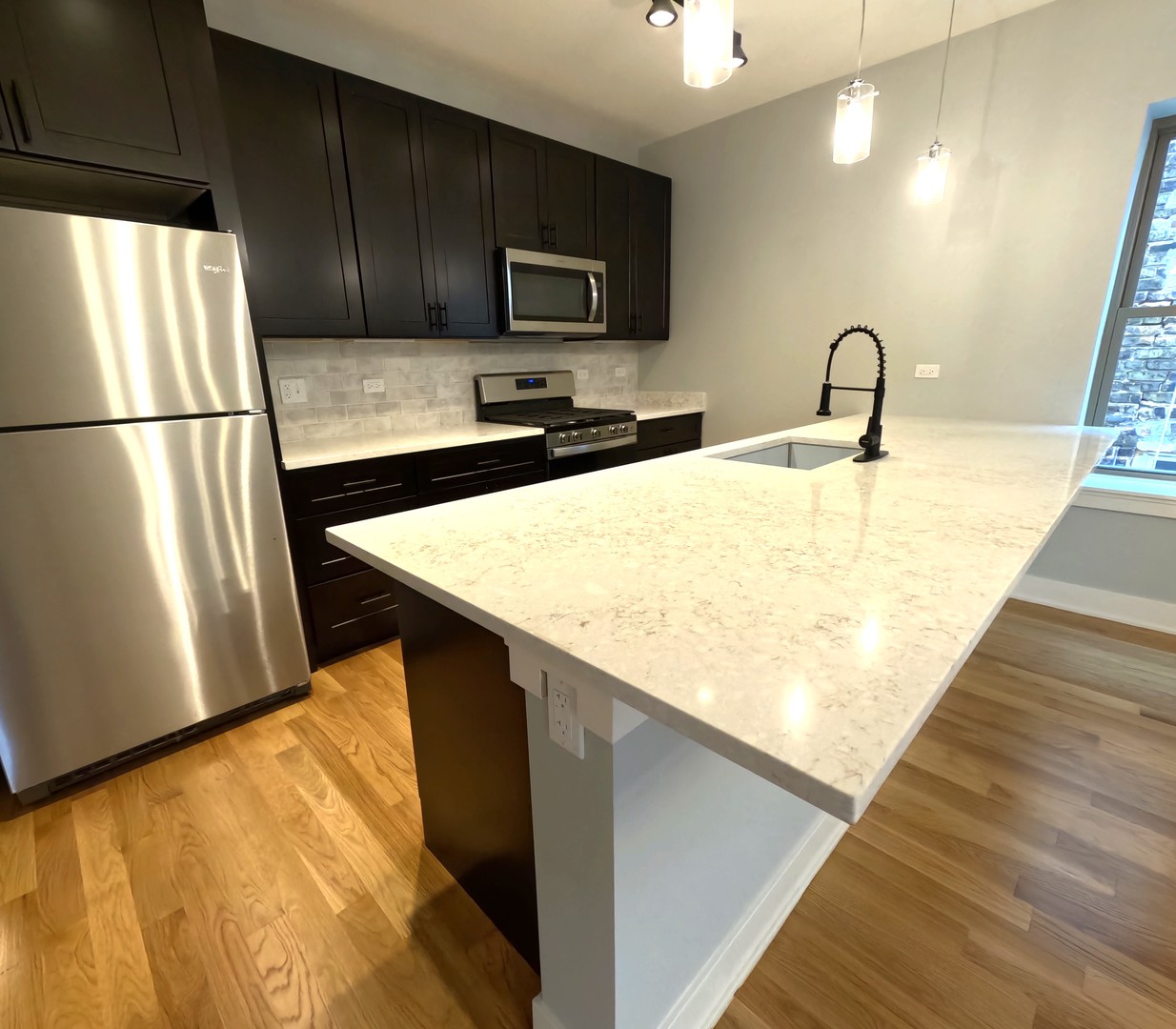 2008 West 21st Street, Unit 4 Chicago, IL 60608 - Photo 16 of 19