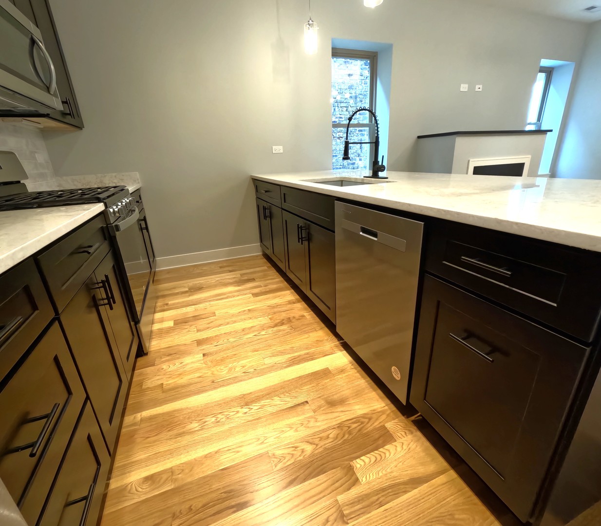 2008 West 21st Street, Unit 4 Chicago, IL 60608 - Photo 17 of 19