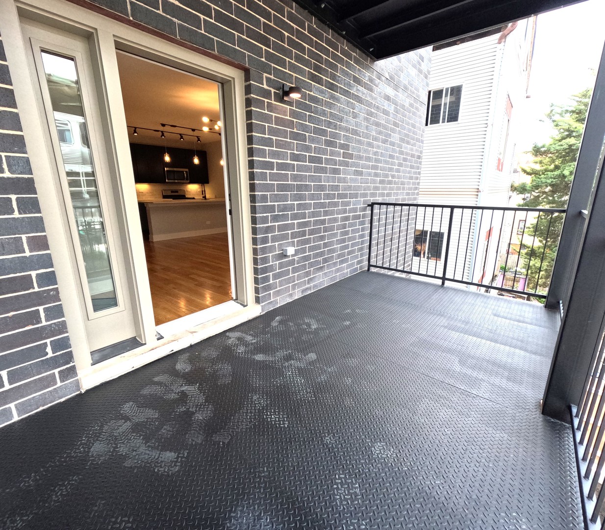 2008 West 21st Street, Unit 4 Chicago, IL 60608 - Photo 19 of 19