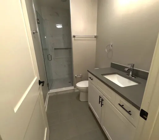 $3,295 | 2008 West 21st Street, Unit 4, Chicago, IL 60608