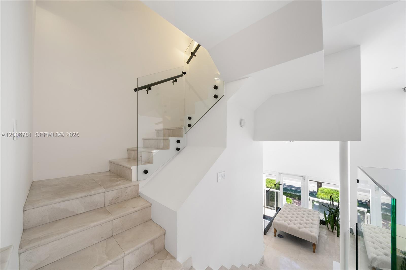 400 Alton Road, Unit TH1A Miami Beach, FL 33139 - Photo 17 of 32 a view of entryway and hall