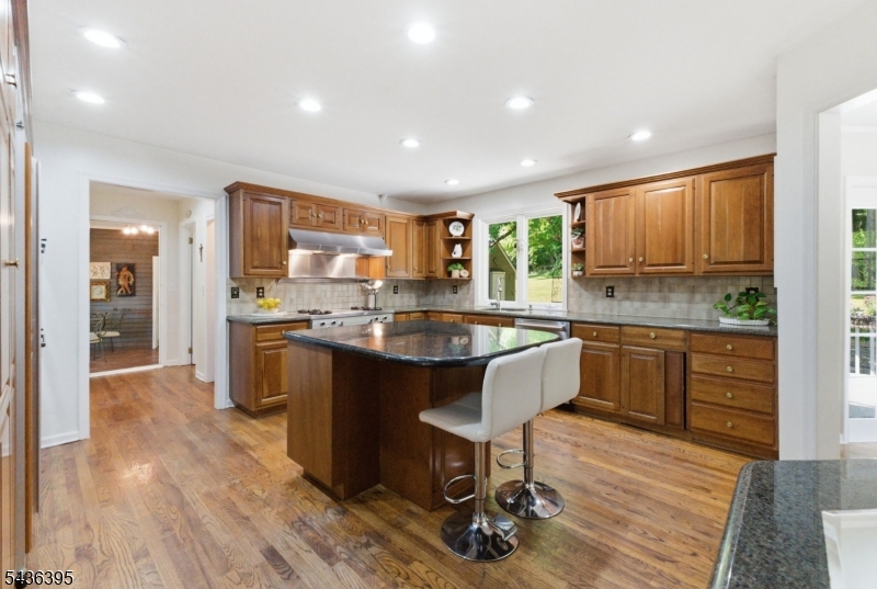 6 Fawn Ridge Road Lebanon, NJ 08833 - Photo 13 of 50