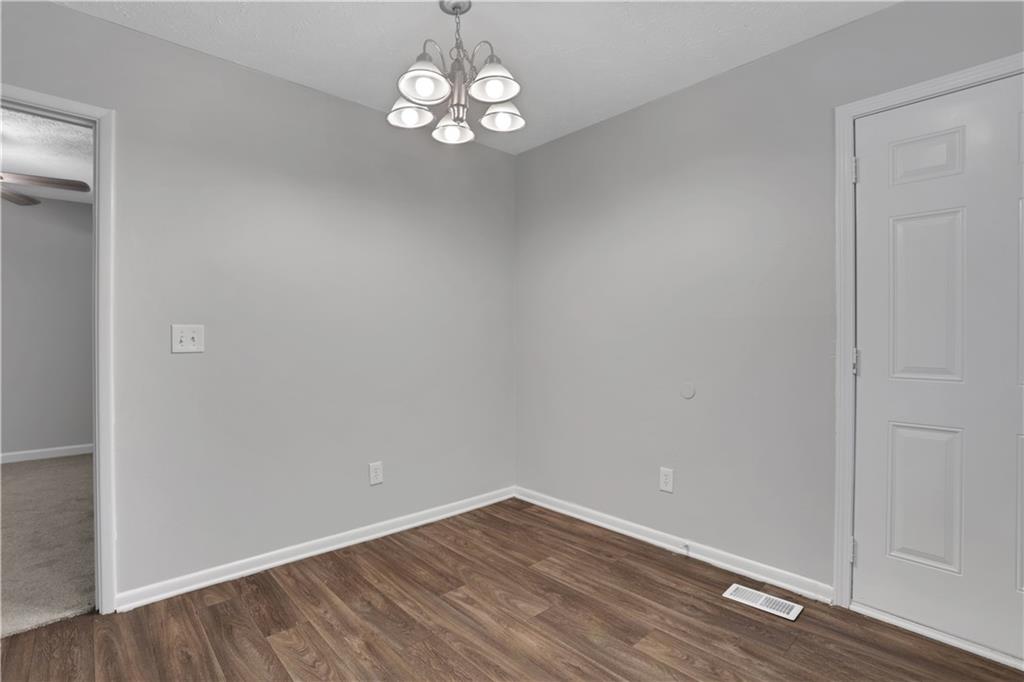 4329 Cedar Ridge Trail Stone Mountain, GA 30083 - Photo 10 of 31