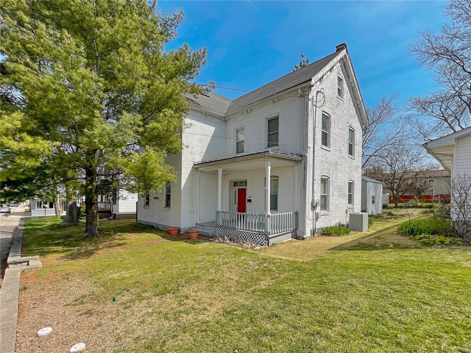 302 South Moore Street Waterloo, IL 62298 - Photo 2 of 43 Gallery Image 2