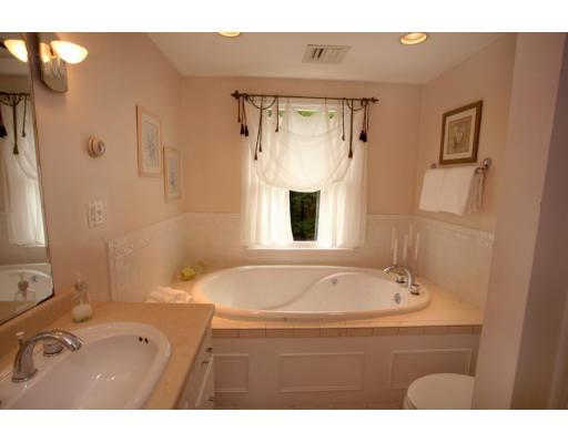 5 Putnam Road North Reading, MA 01864 - Photo 16 of 25 Gallery Image 16