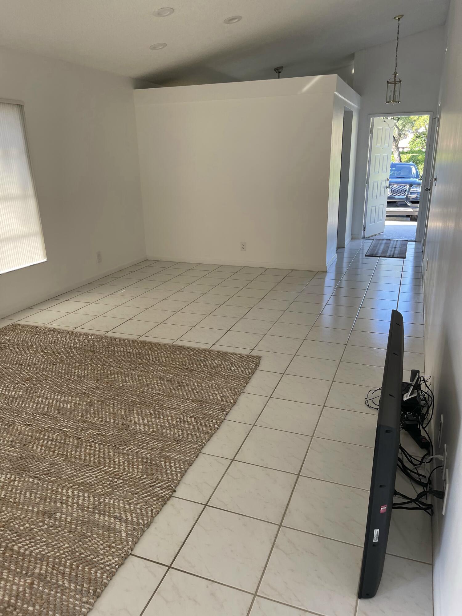 8228 Sweetbriar Way Boca Raton, FL 33496 - Photo 5 of 11 A370B258-14DF-46D8-849E-9BC80CDC15E1