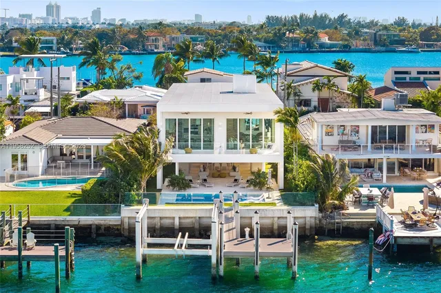$7,295,000 | 1161 Stillwater Drive, Miami Beach, FL 33141