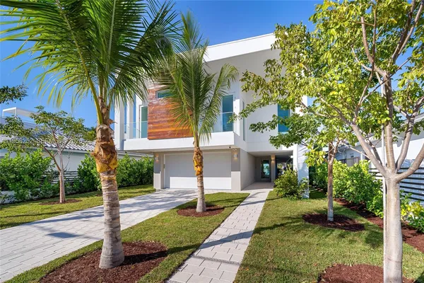 $6,995,000 | 1161 Stillwater Drive, Miami Beach, FL 33141