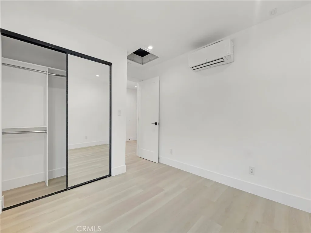 20528 Hamlin Street Winnetka, CA 91306 - Photo 30 of 32