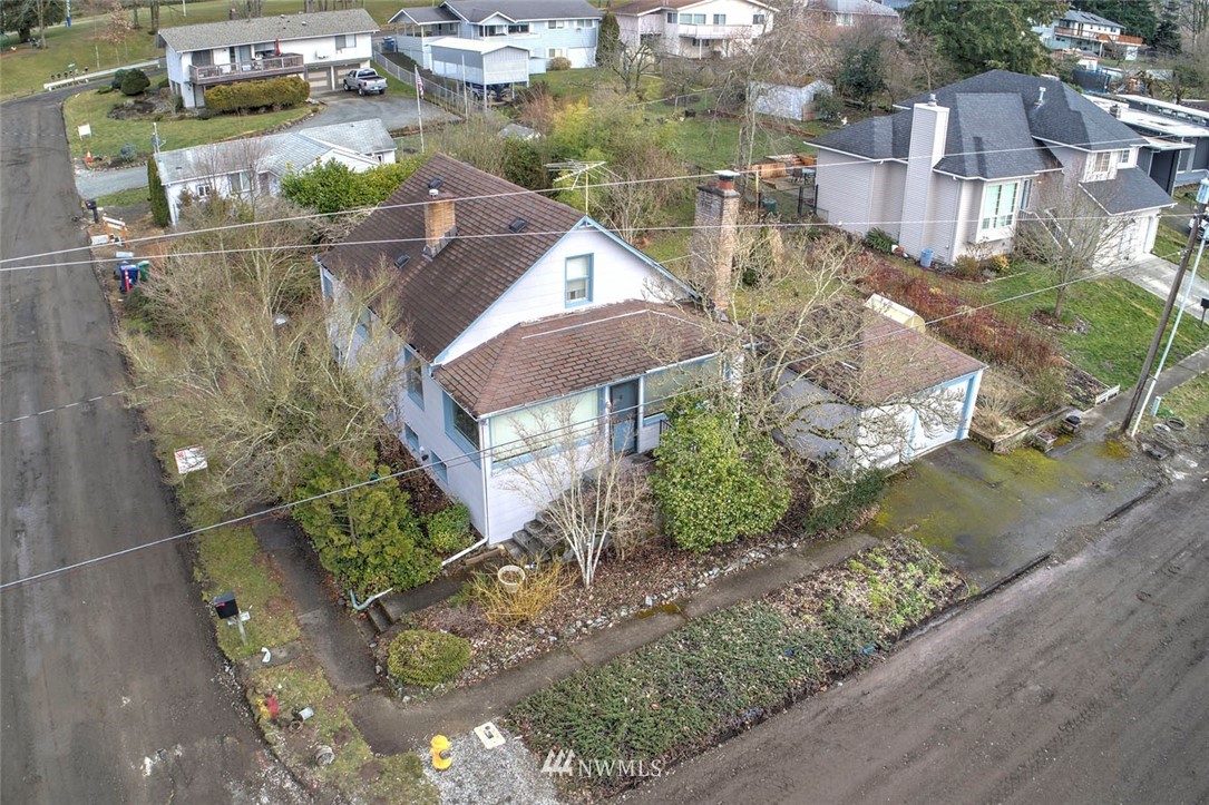 900 High Avenue South Renton, WA 98057 - Photo 3 of 12