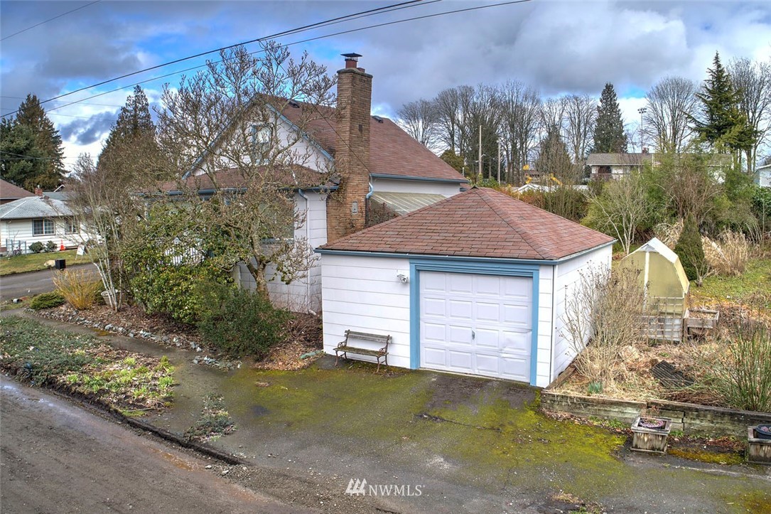 900 High Avenue South Renton, WA 98057 - Photo 6 of 12