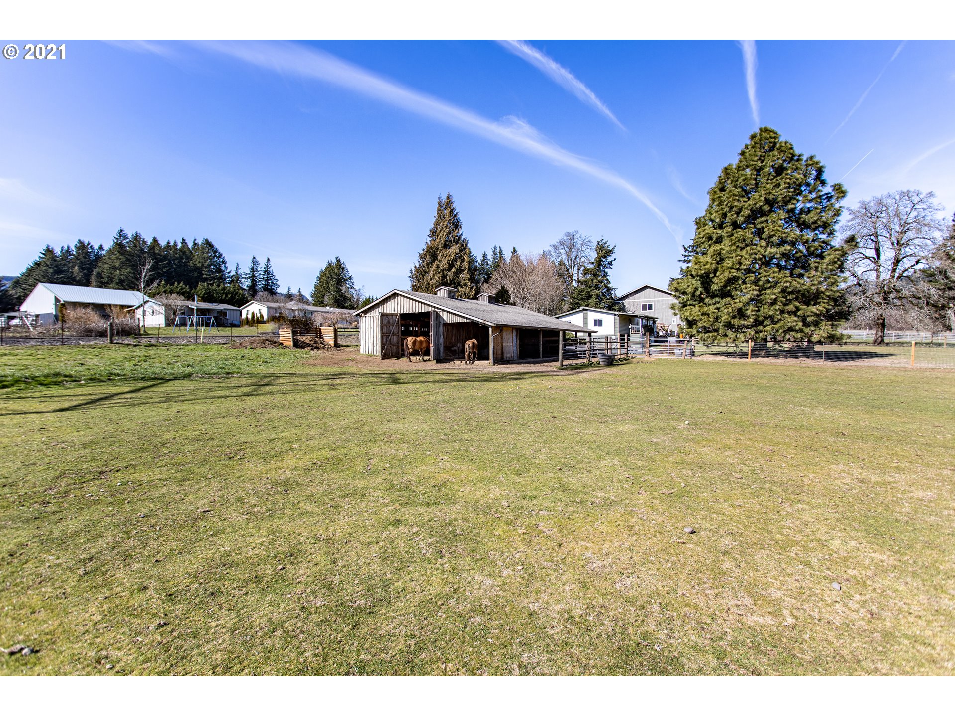 161 Peyrollaz Road Carson, WA 98610 - Photo 24 of 31 Gallery Image 24
