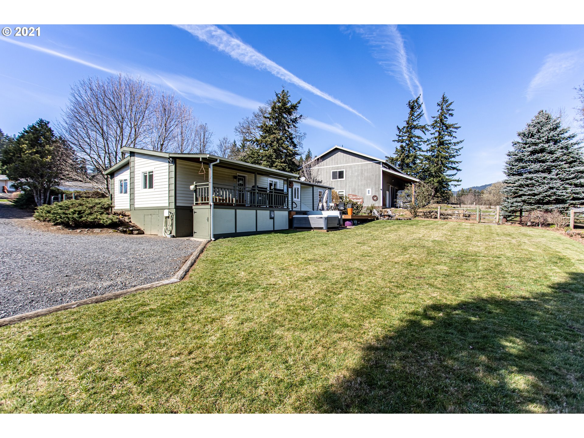 161 Peyrollaz Road Carson, WA 98610 - Photo 7 of 31 Gallery Image 7