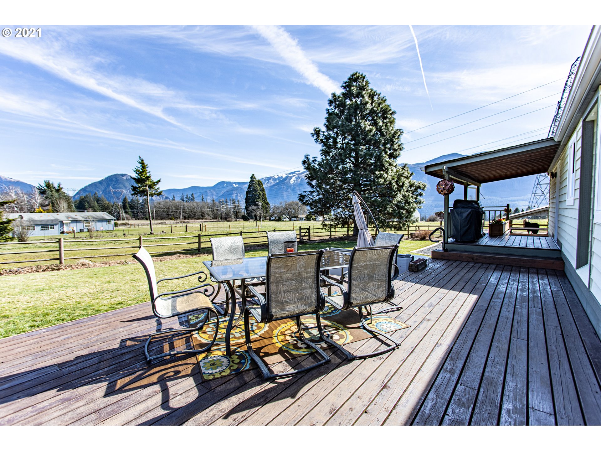 161 Peyrollaz Road Carson, WA 98610 - Photo 8 of 31 Gallery Image 8