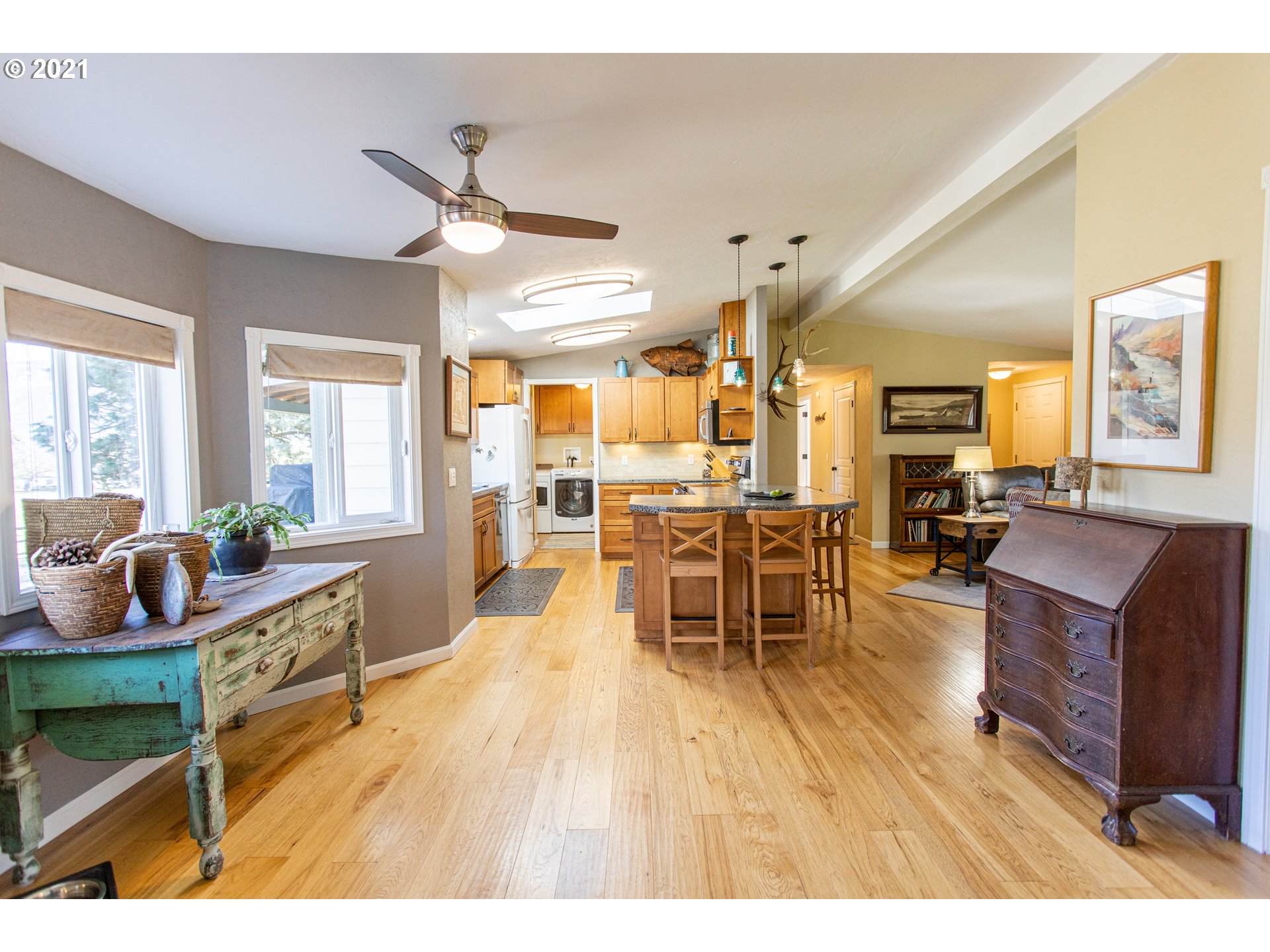 161 Peyrollaz Road Carson, WA 98610 - Photo 10 of 31 Gallery Image 10