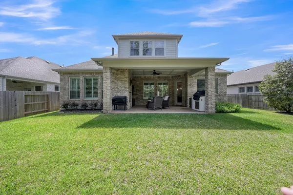 $625,000 | 334 Torrey Bloom Loop, Conroe, TX 77304