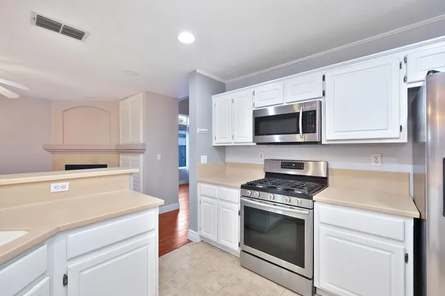 $665,000 | 609 Garden Park Drive, Roseville, CA 95678