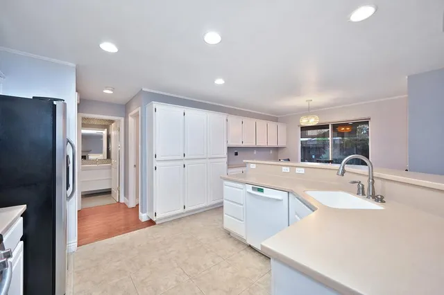 $665,000 | 609 Garden Park Drive, Roseville, CA 95678