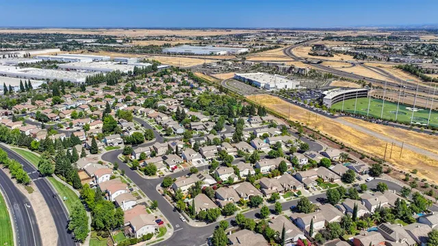 $665,000 | 609 Garden Park Drive, Roseville, CA 95678