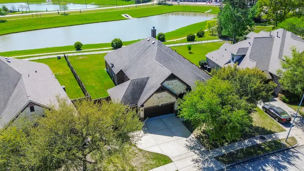 $419,900 | 10714 Winding Green Drive, Humble, TX 77338