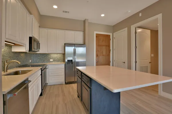 $2,400 | 106 Bella Toscana Avenue, Unit 3208, Austin, TX 78734