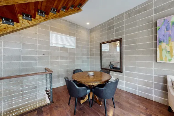 $295,000 | 213 North Houston Avenue, Bryan, TX 77803