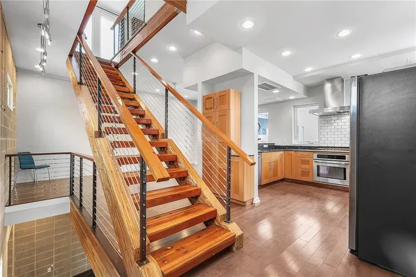 a view of entryway and hall