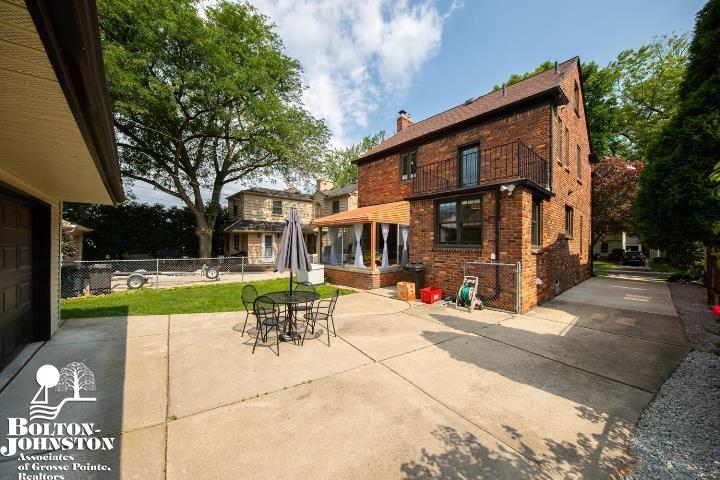 311 Merriweather Road Grosse Pointe Farms, MI 48236 - Photo 39 of 49
