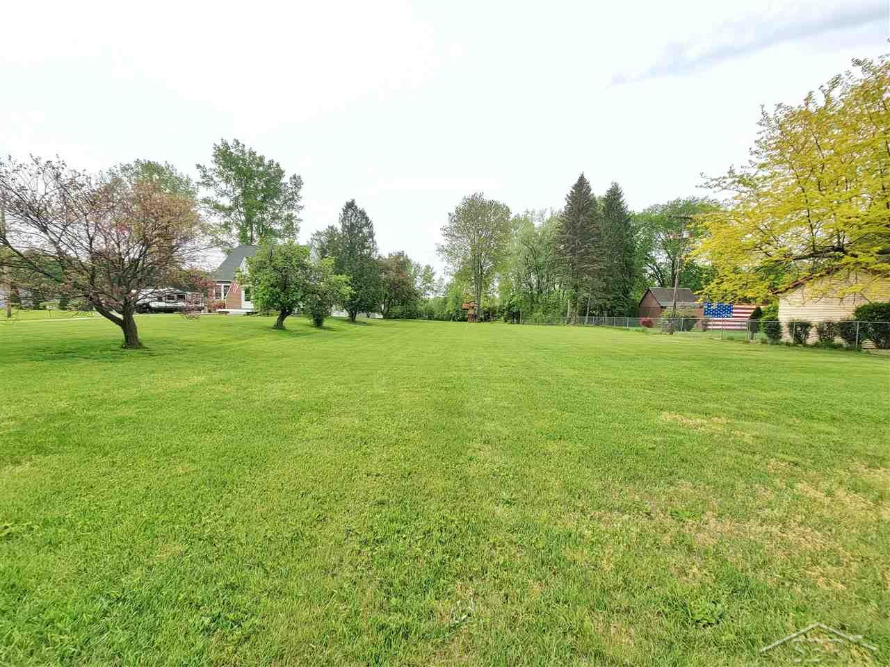 4824 Baker Road Bridgeport, MI 48722 - Photo 7 of 44 50075835-6.JPG