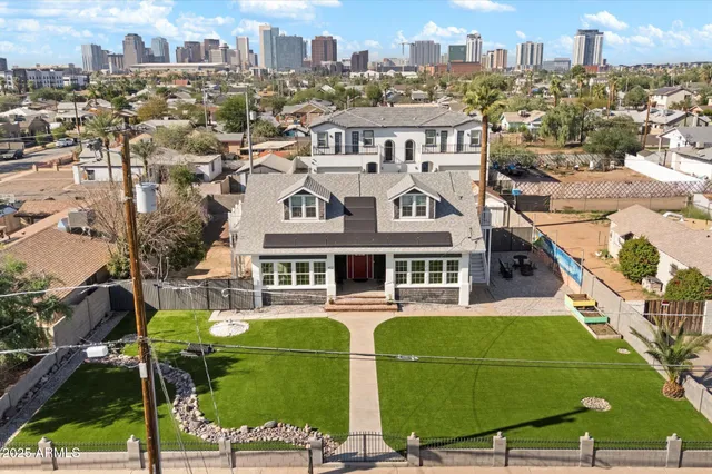 $789,000 | 412 North 14th Street, Phoenix, AZ 85006