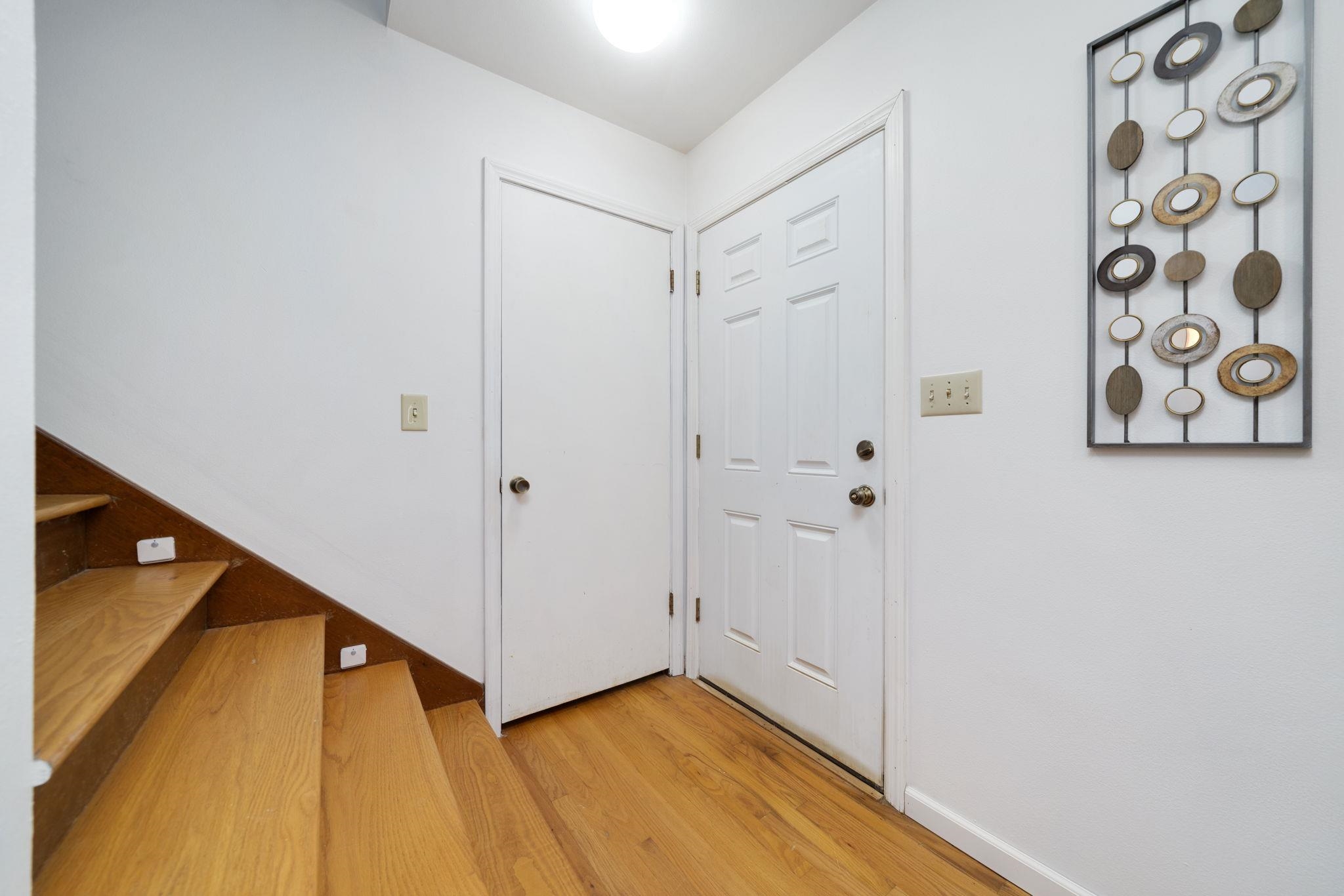 5393 Lakecrest Road Caledonia, IL 61011 - Photo 26 of 40 a view of a hallway with painted walls