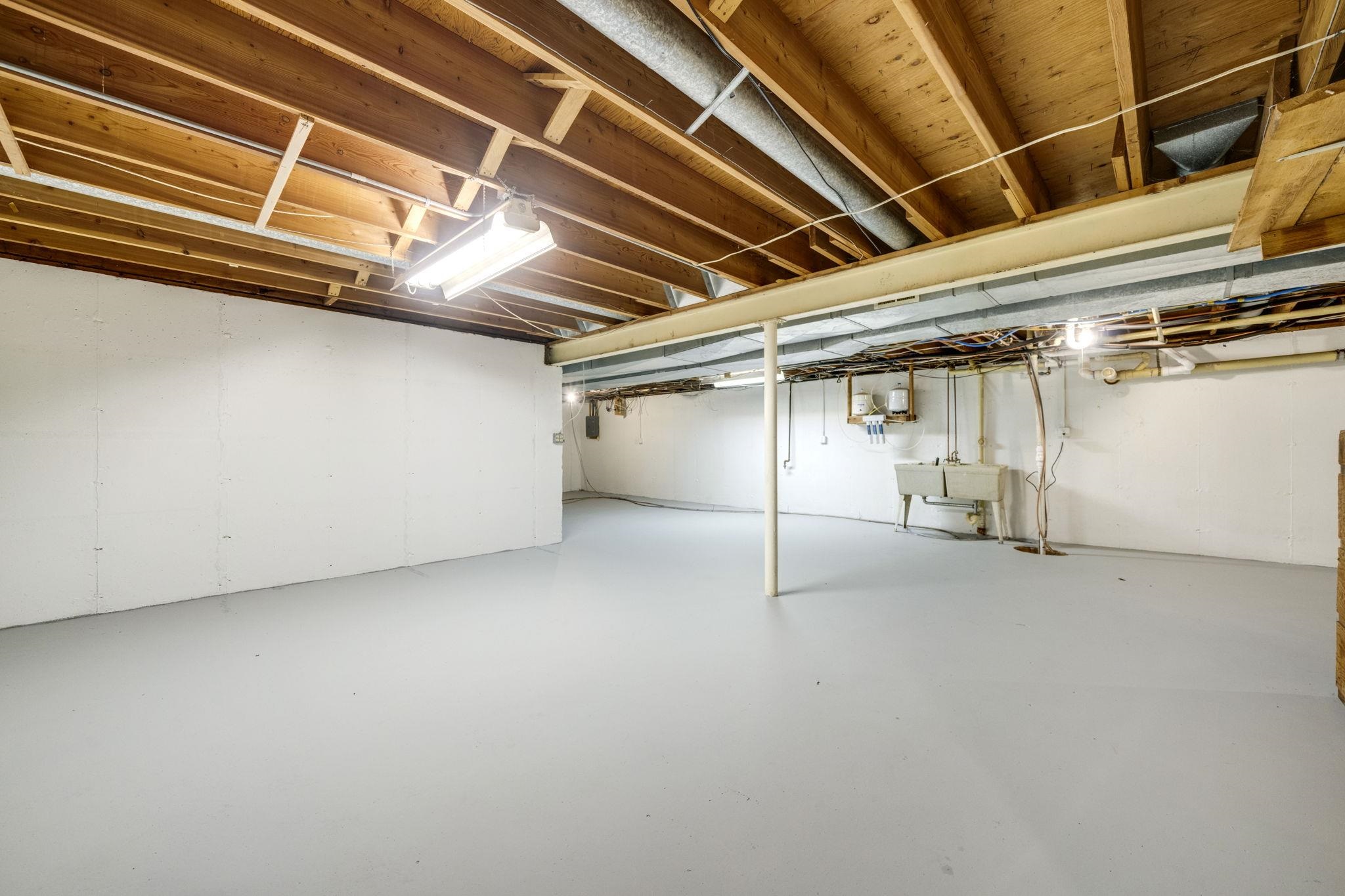 5393 Lakecrest Road Caledonia, IL 61011 - Photo 38 of 40 a view of an empty room