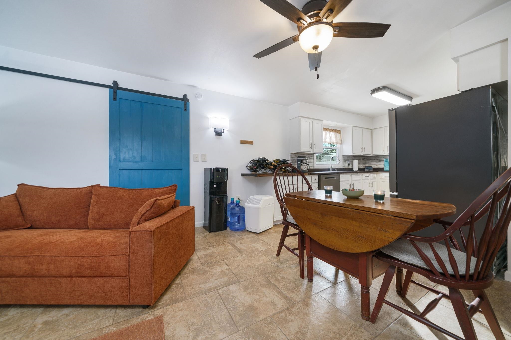 5393 Lakecrest Road Caledonia, IL 61011 - Photo 8 of 40 a living room with furniture and kitchen view