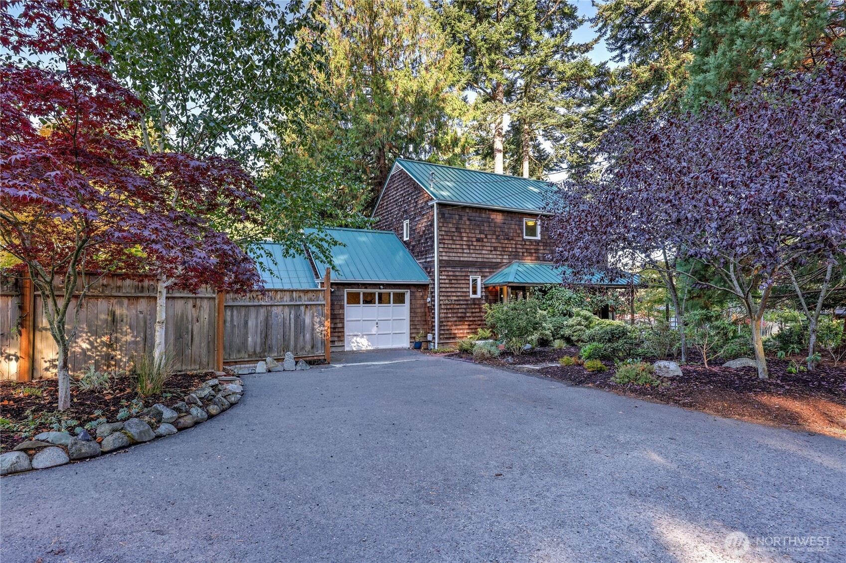 1925 Walnut Street Port Townsend, WA 98368 - Photo 1 of 40 Gallery Image 1