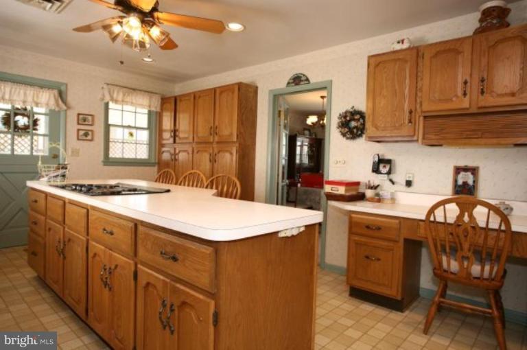 910 Huntsman Road Towson, MD 21286 - Photo 12 of 30 Kitchen #2