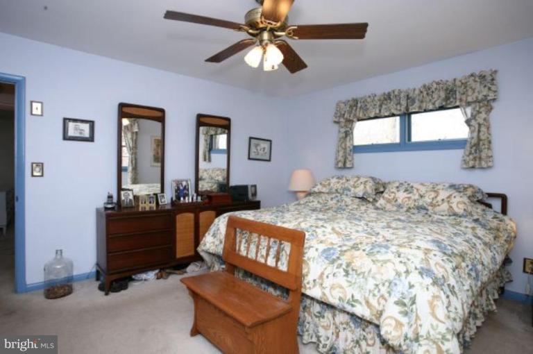 910 Huntsman Road Towson, MD 21286 - Photo 17 of 30 Master Bedroom