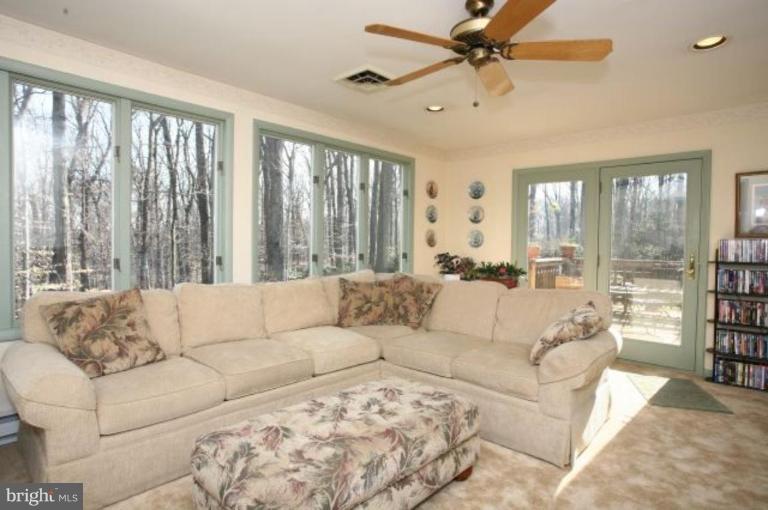 910 Huntsman Road Towson, MD 21286 - Photo 19 of 30 Sunroom