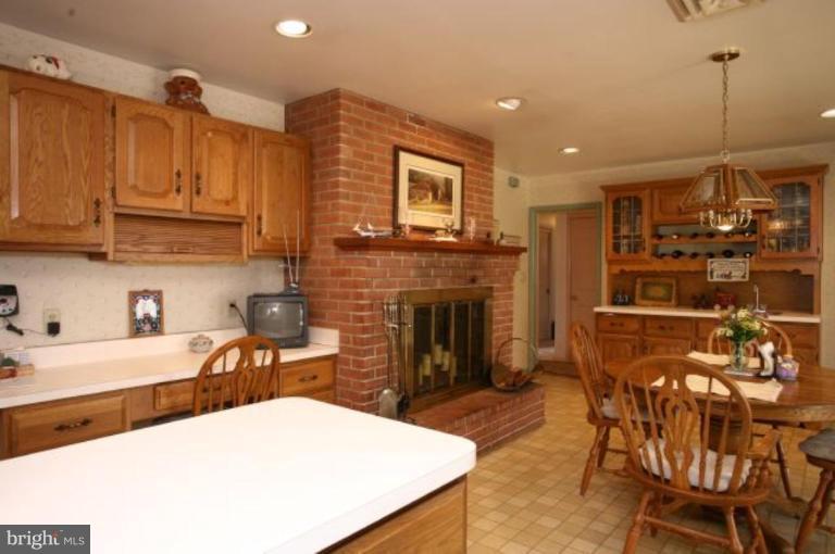 910 Huntsman Road Towson, MD 21286 - Photo 23 of 30 Unique #1