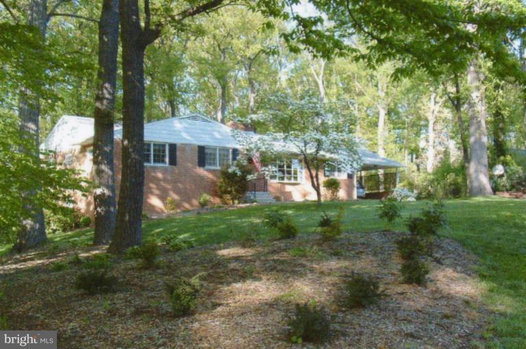910 Huntsman Road Towson, MD 21286 - Photo 25 of 30 Garden