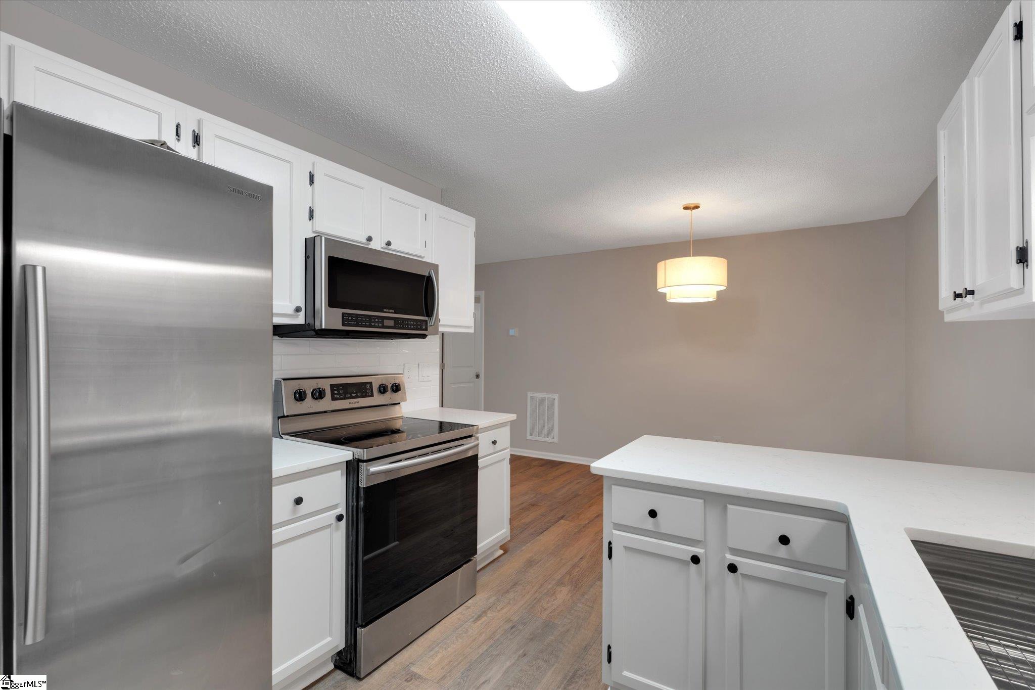 14 Setter Lane, Unit A Greenville, SC 29607 - Photo 7 of 28 Gallery Image 7