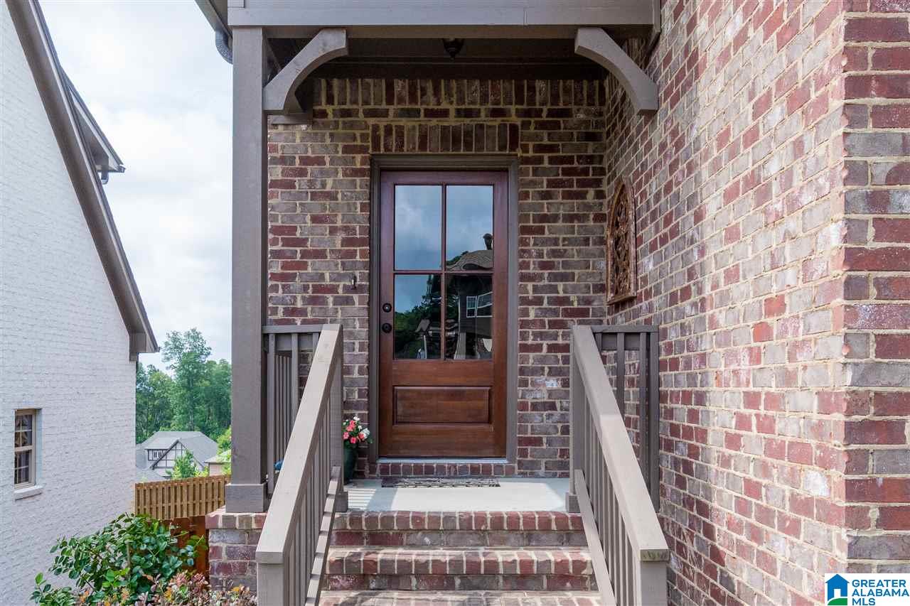 3855 Bainbridge Place Birmingham, AL 35210 - Photo 2 of 38