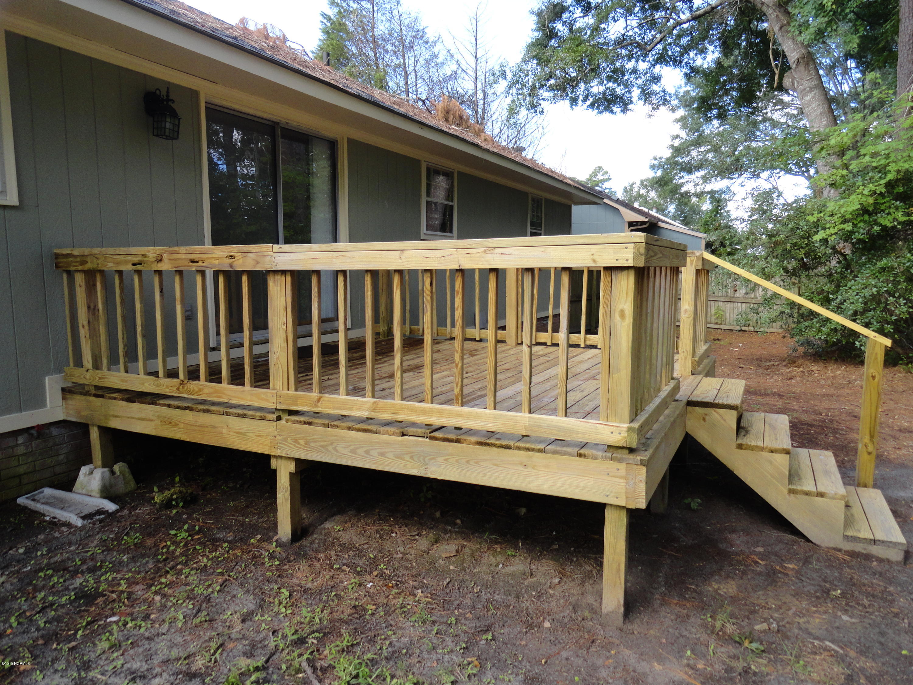 225 Nottingham Drive Havelock, NC 28532 - Photo 22 of 25 Rear Deck