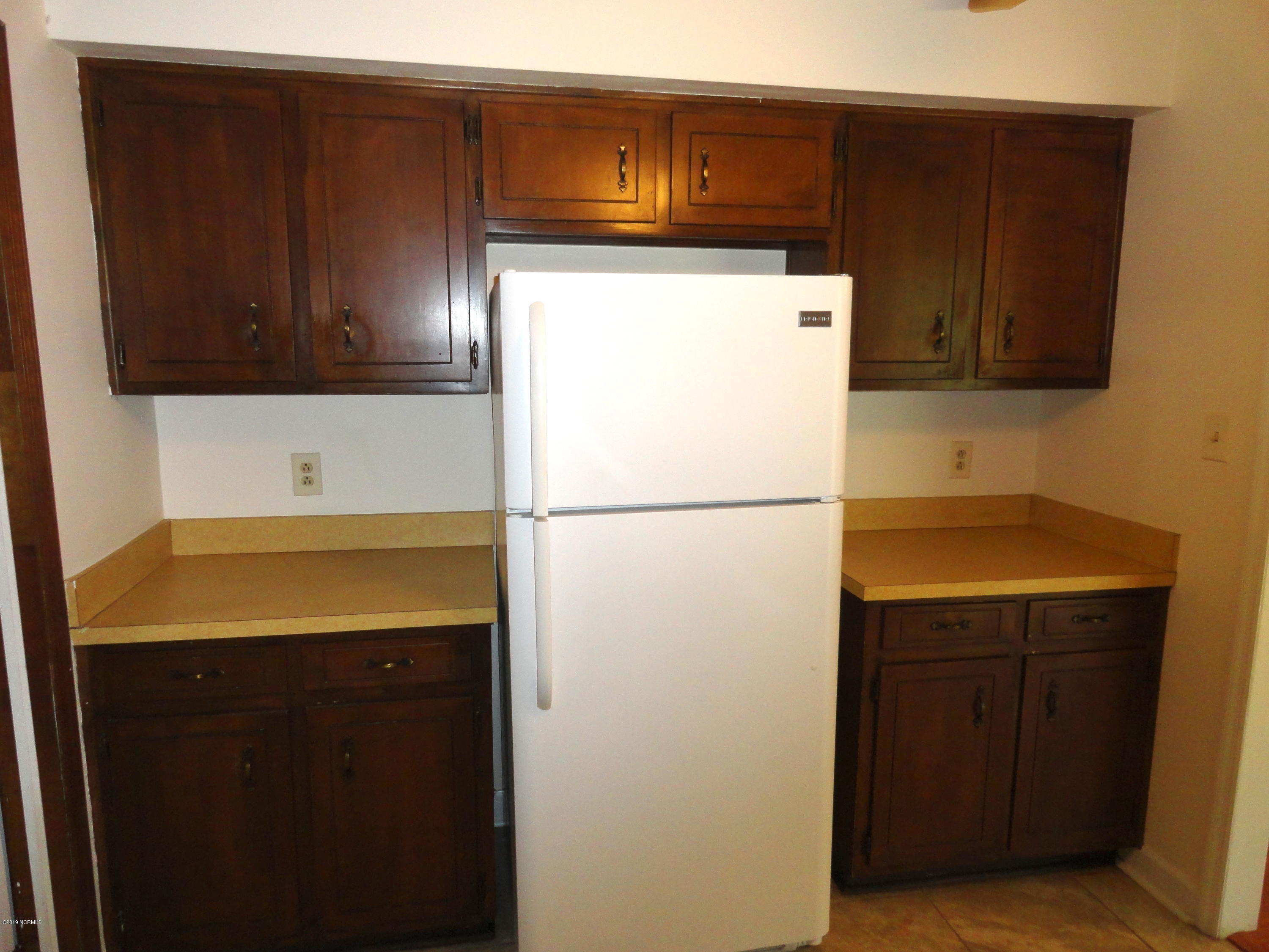 225 Nottingham Drive Havelock, NC 28532 - Photo 6 of 25 Kitchen View #2