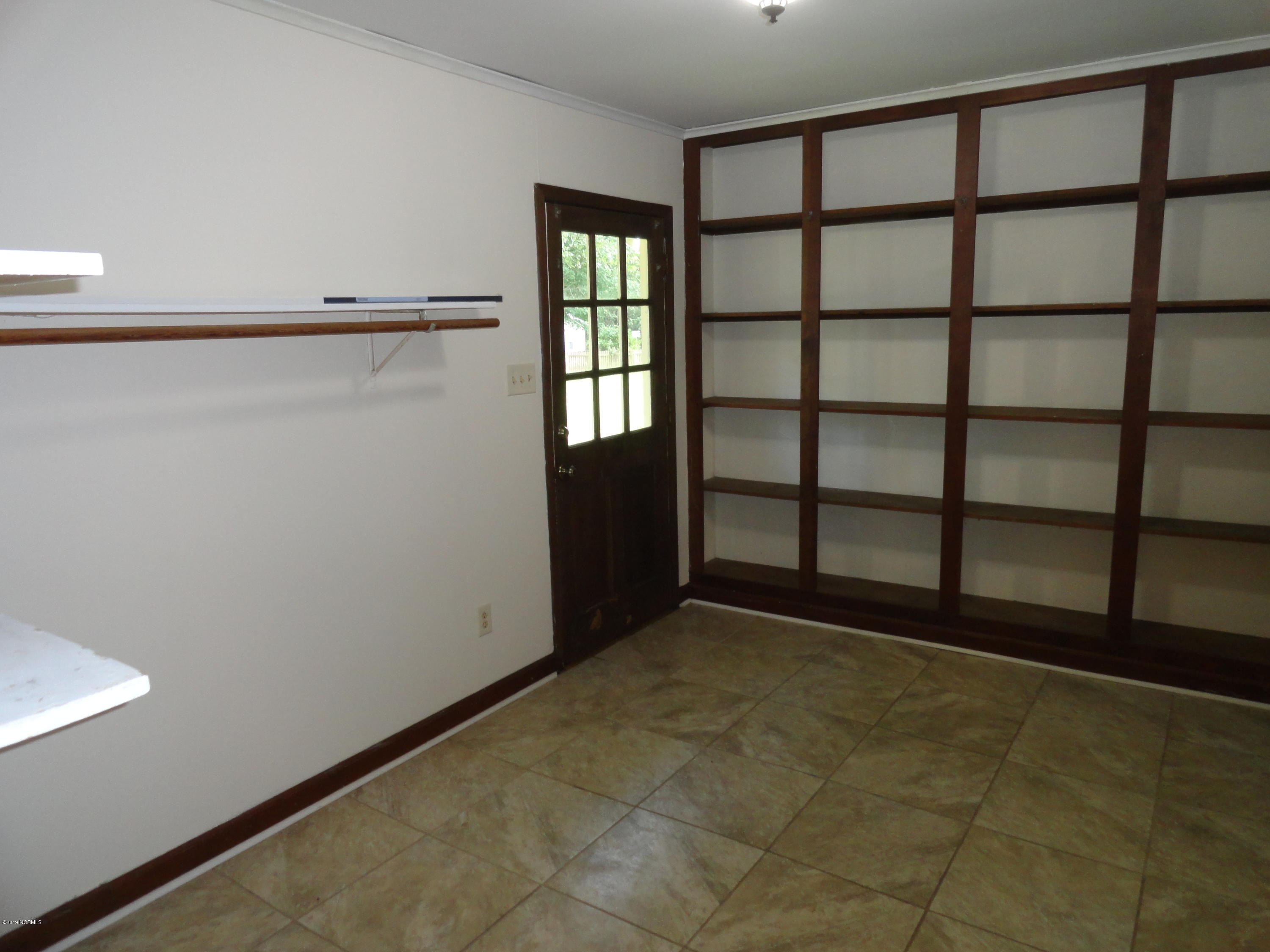 225 Nottingham Drive Havelock, NC 28532 - Photo 7 of 25 "Fabric Care Studio"
