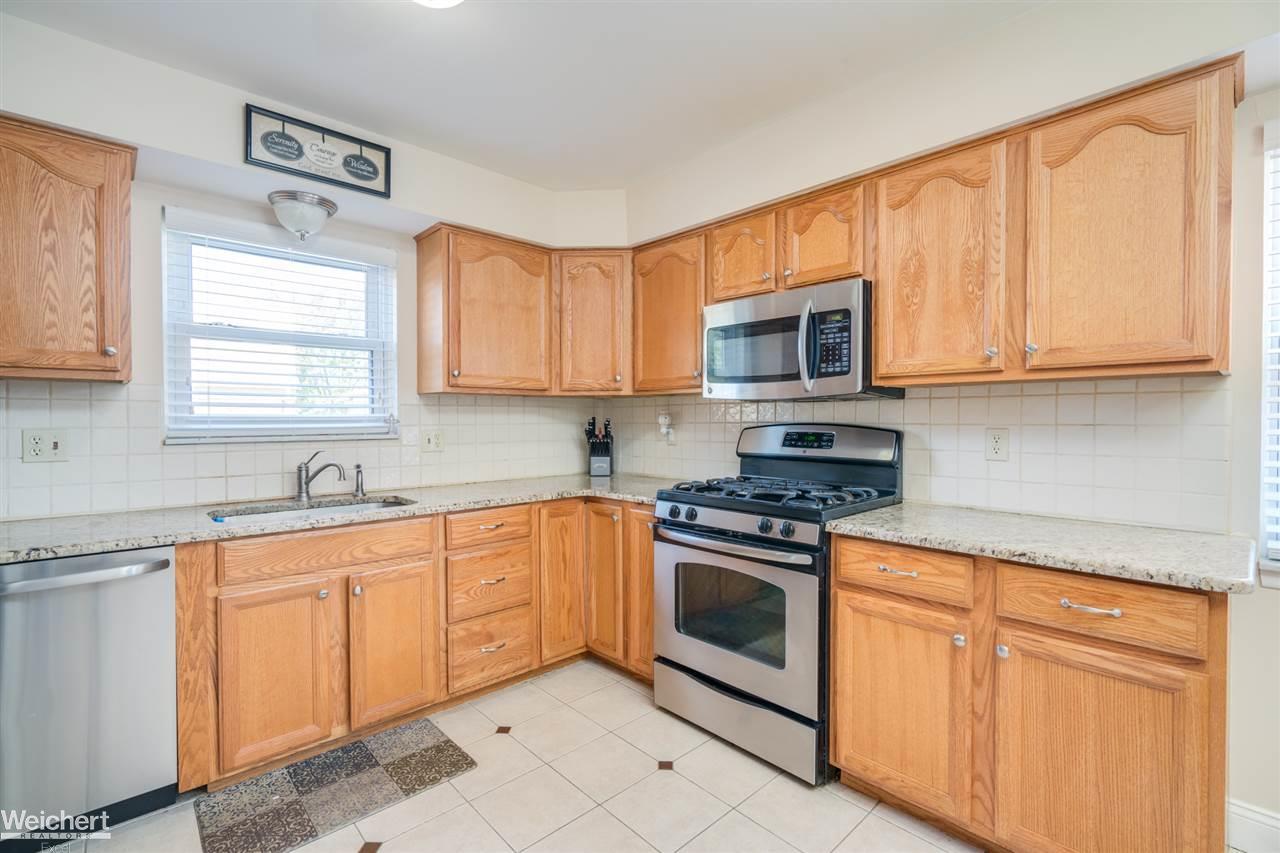 14231 Cranbrook Road Sterling Heights, MI 48312 - Photo 16 of 35 31358080-15.JPG